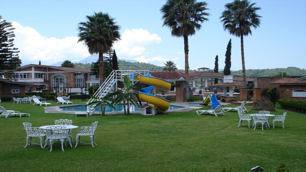 Hotel Villa Monarca Inn Zitácuaro Dış mekan fotoğraf