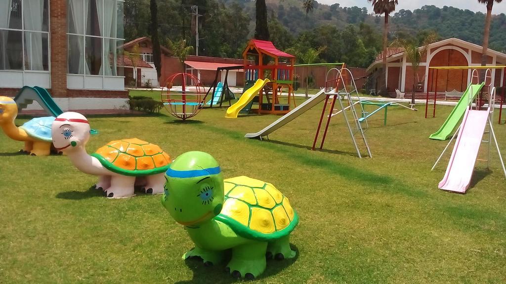 Hotel Villa Monarca Inn Zitácuaro Dış mekan fotoğraf