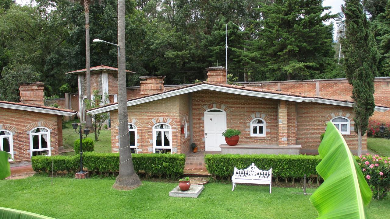 Hotel Villa Monarca Inn Zitácuaro Dış mekan fotoğraf