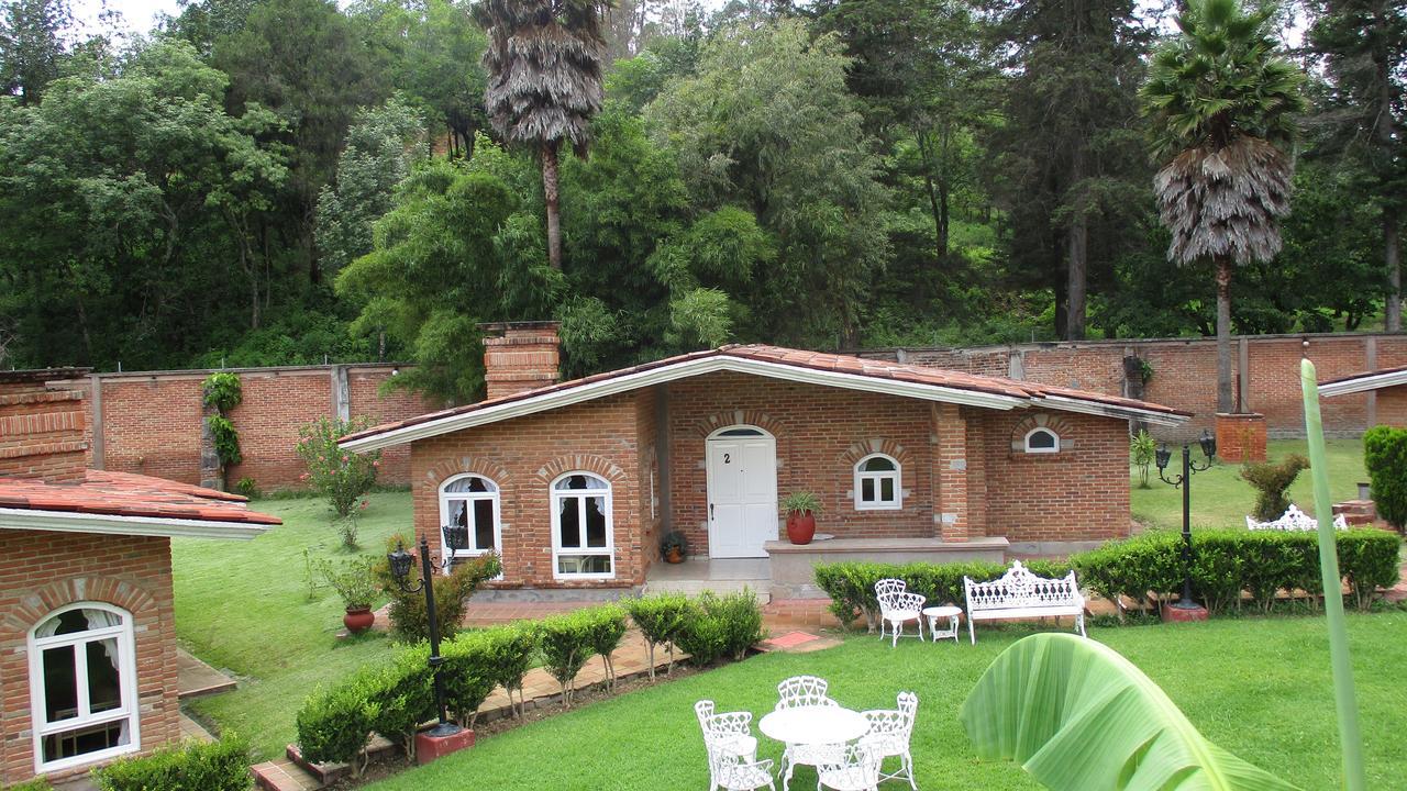 Hotel Villa Monarca Inn Zitácuaro Dış mekan fotoğraf