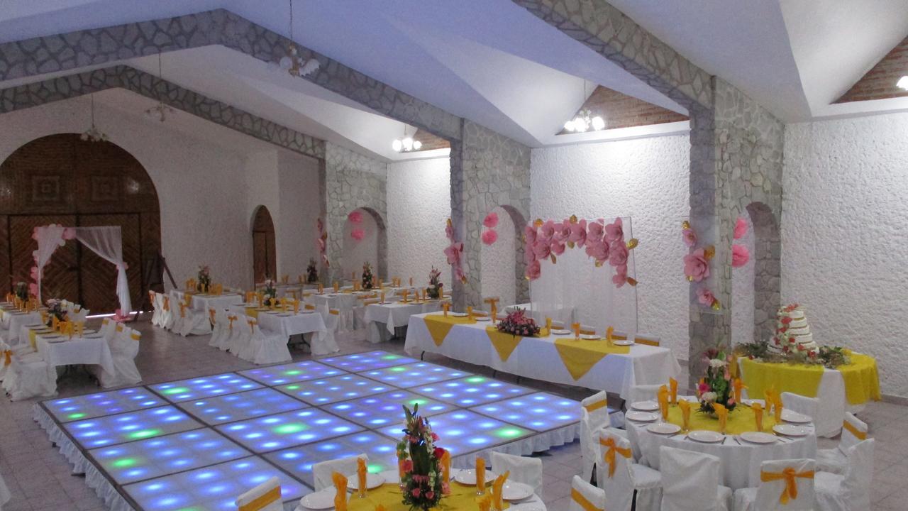 Hotel Villa Monarca Inn Zitácuaro Dış mekan fotoğraf
